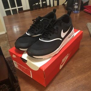 Nike air max Thea size 9